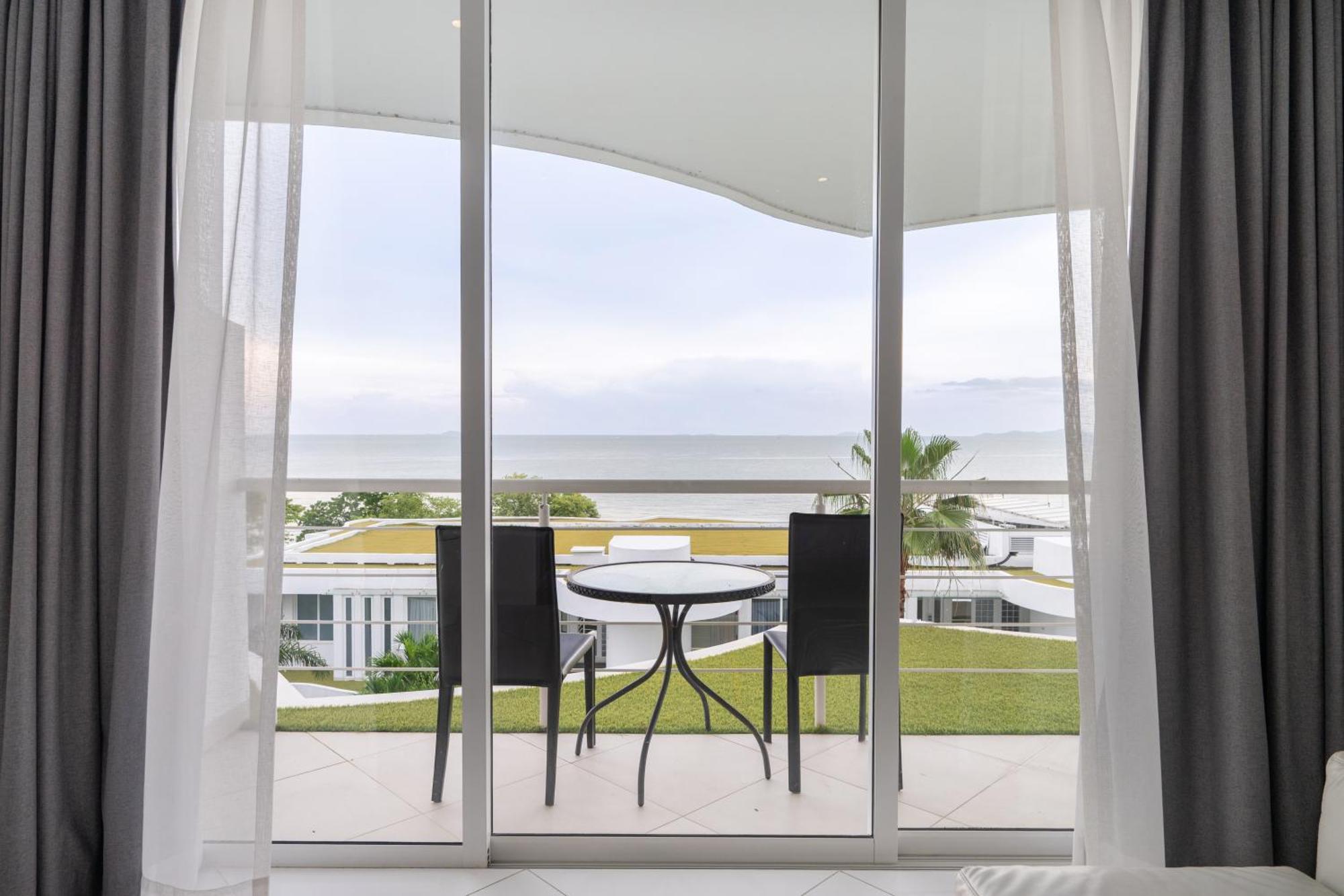 Pure Sunset Beach - Ocean View Room, Pattaya Na Chom Thian Ngoại thất bức ảnh